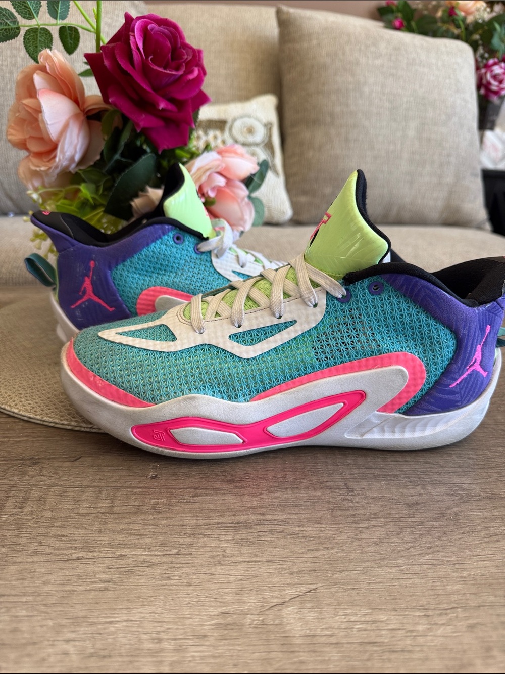 Nike Jordan Men’s Teal & Pink Athletic Shoes